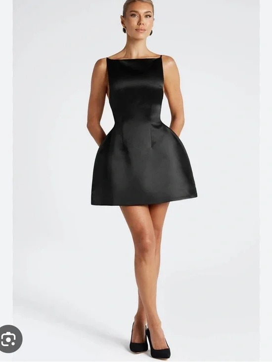 BabyBoo Tate Mini Dress Satin Open Back Babydoll bubble skirt Black Medium NWT - Picture 4 of 11